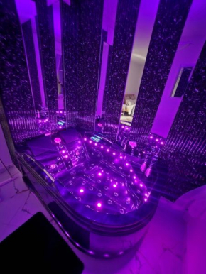 GDAŃSK by the Sea - PRESTIGE HOME SPA Apartments with a luxurious JACUZZI, SAUNA and an exclusive Massage Chair available in one of the apartments!